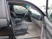 ✅ 2004 Toyota 4Runner SR5 • VIN: JTEZU14R748018220 • Lot: 41257014. Listed on IAAI with 280,716 mi. Free auction sales archive from the USA and detailed vehicle history report at DreamBid. Image 5.