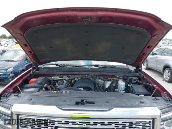 ✅ 2016 GMC Sierra 1500 Denali • VIN: 3GTP1PEC0GG187480 • Lot: 42719801. Listed on IAAI with 144,992 mi. Free auction sales archive from the USA and detailed vehicle history report at DreamBid. Image 10.