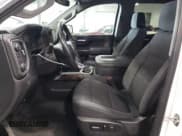 ✅ 2020 Chevrolet Silverado 1500 LT Trail Boss • VIN: 1GCPYFED8LZ185646 • Lot: 76353794. Wystawiony na Copart z przebiegiem 43 782 mil. Bezpłatny archiwum sprzedaży aukcyjnych z USA i szczegółowy raport historii pojazdu na DreamBid. Zdjęcie 7.