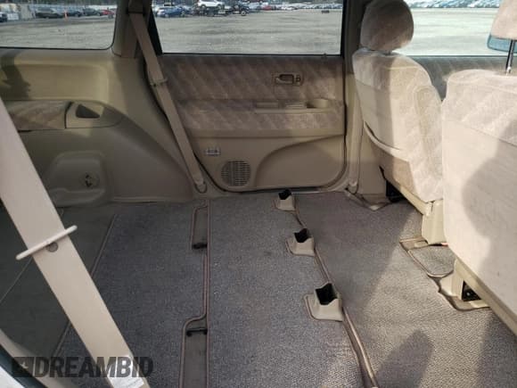 ✅ 1998 Honda Odyssey • VIN: RA31038664 • Lot: 43051785. Listed on Copart with 106,084 mi. Free auction sales archive from the USA and detailed vehicle history report at DreamBid. Image 11.