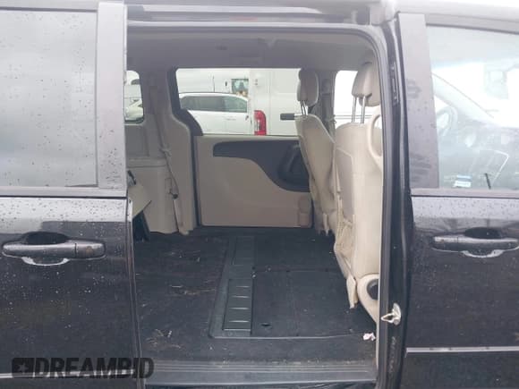 ✅ 2012 Dodge Grand Caravan SXT • VIN: 2C4RDGCG7CR274299 • Lot: 43408468. Wystawiony na IAAI z przebiegiem 186 825 mil. Bezpłatny archiwum sprzedaży aukcyjnych z USA i szczegółowy raport historii pojazdu na DreamBid. Zdjęcie 8.