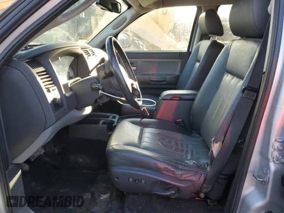 2010 Dodge Dakota Laramie with VIN 1D7RW5GP4AS118053, listed as a Copart auction lot 48143805 with 131,531 mi miles and Clean title. Bid and sale history available at DreamBid. Image 7.