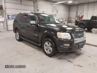 ✅ 2006 Ford Explorer Limited • VIN: 1FMEU75EX6UB31473 • Lot: 43612422. Wystawiony na IAAI z przebiegiem 95 753 mil. Bezpłatny archiwum sprzedaży aukcyjnych z USA i szczegółowy raport historii pojazdu na DreamBid. Zdjęcie 1.
