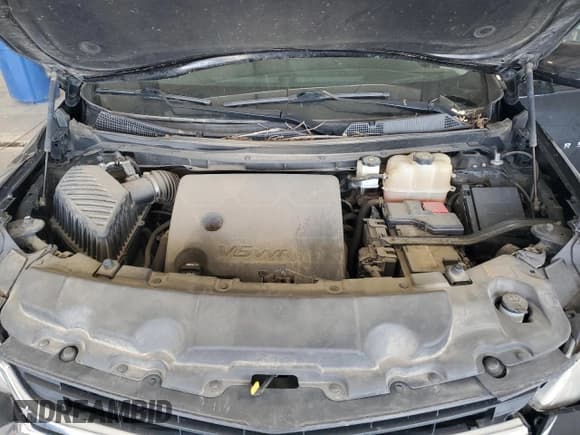 ✅ 2019 Chevrolet Traverse LS • VIN: 1GNERFKW0KJ141011 • Lot: 69295155. Wystawiony na Copart z przebiegiem 129 258 mil. Bezpłatny archiwum sprzedaży aukcyjnych z USA i szczegółowy raport historii pojazdu na DreamBid. Zdjęcie 12.