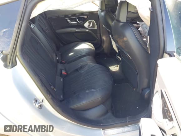 ✅ 2024 Mercedes-Benz EQS 450 • VIN: W1KCG2EB8RA048762 • Lot: 43200584. Listed on IAAI with Not provided. Free auction sales archive from the USA and detailed vehicle history report at DreamBid. Image 8.