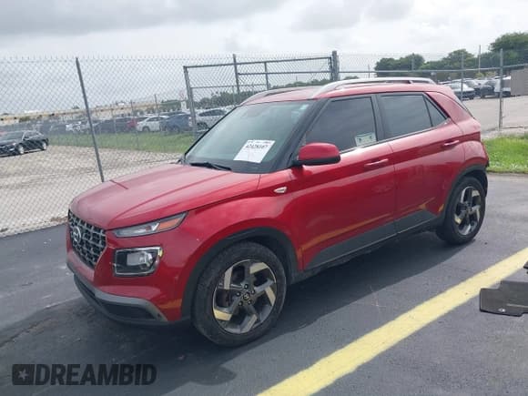 ✅ 2021 Hyundai Venue SEL • VIN: KMHRC8A38MU070653 • Lot: 42428107. Listed on IAAI with 49,423 mi. Free auction sales archive from the USA and detailed vehicle history report at DreamBid. Image 17.