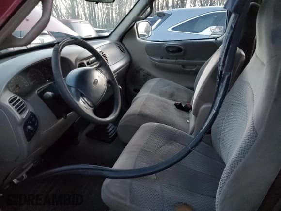 ✅ 2000 Ford F-150 • VIN: 2FTZX1722YCA76324 • Lot: 86598714. Listed on Copart with Not provided. Free auction sales archive from the USA and detailed vehicle history report at DreamBid. Image 7.