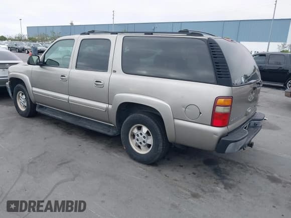 ✅ 2002 Chevrolet Suburban LT • VIN: 1GNFK16T42J208091 • Lot: 42737106. Listed on IAAI with 191,181 mi. Free auction sales archive from the USA and detailed vehicle history report at DreamBid. Image 3.