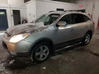 2008 Hyundai Veracruz GLS z VIN KM8NU13C18U057779, wystawiony jako Copart lot #45665695 z przebiegiem 83 424 mil mil oraz Szkoda całkowita • Salvage title. Historia ofert i sprzedaży dostępna na DreamBid. Obrazek 1.