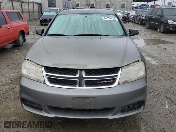 ✅ 2013 Dodge Avenger SE • VIN: 1C3CDZAB9DN664798 • Лот: 44167475. Опубликован ранее на Copart с пробегом 140 346 миль. Бесплатный доступ к архиву аукционных продаж из США и подробный отчёт об истории автомобиля на DreamBid. Изображение 5.