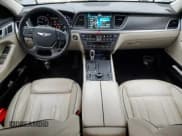 ✅ 2015 Hyundai Genesis 3.8L • VIN: KMHGN4JE4FU047918 • Lot: 43184235. Wystawiony na Copart z przebiegiem 127 940 mil. Bezpłatny archiwum sprzedaży aukcyjnych z USA i szczegółowy raport historii pojazdu na DreamBid. Zdjęcie 8.