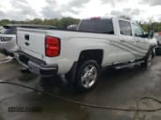 ✅ 2019 Chevrolet Silverado 2500HD LTZ • VIN: 1GC1KTEG9KF100989 • Lot: 72360484. Wystawiony na Copart z przebiegiem 141 313 mil. Bezpłatny archiwum sprzedaży aukcyjnych z USA i szczegółowy raport historii pojazdu na DreamBid. Zdjęcie 3.