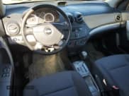 ✅ 2007 Chevrolet Aveo LT • VIN: KL1TG55687B149801 • Lot: 51860965. Wystawiony na Copart z przebiegiem 207 682 mil. Bezpłatny archiwum sprzedaży aukcyjnych z USA i szczegółowy raport historii pojazdu na DreamBid. Zdjęcie 8.