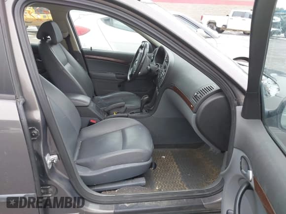 ✅ 2007 Saab 9-3 • VIN: YS3FD59Y871015203 • Lot: 43888008. Wystawiony na IAAI z przebiegiem 203 291 mil. Bezpłatny archiwum sprzedaży aukcyjnych z USA i szczegółowy raport historii pojazdu na DreamBid. Zdjęcie 5.