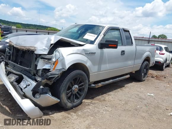 ✅ 2009 Ford F-150 STX • VIN: 1FTRX12859FA64699 • Lot: 42641630. Listed on IAAI with 155,127 mi. Free auction sales archive from the USA and detailed vehicle history report at DreamBid. Image 2.
