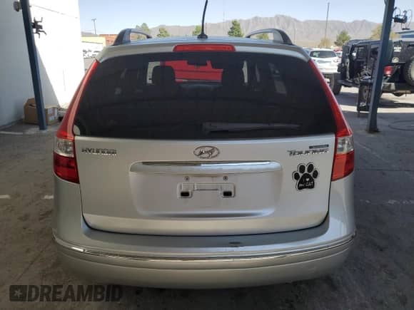 2010 Hyundai Elantra SE z VIN KMHDC8AE7AU055228, wystawiony jako Copart lot #73850324 z przebiegiem 88 407 mil mil oraz Szkoda całkowita • Salvage title. Historia ofert i sprzedaży dostępna na DreamBid. Obrazek 6.