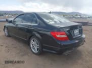 ✅ 2012 Mercedes-Benz C 300 Sport • VIN: WDDGF8BB6CR227922 • Lot: 41950171. Wystawiony na IAAI z przebiegiem 99 242 mil. Bezpłatny archiwum sprzedaży aukcyjnych z USA i szczegółowy raport historii pojazdu na DreamBid. Zdjęcie 3.