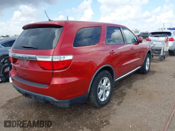 ✅ 2011 Dodge Durango Express • VIN: 1D4RD2GG2BC623781 • Lot: 43094187. Wystawiony na IAAI z przebiegiem 225 036 mil. Bezpłatny archiwum sprzedaży aukcyjnych z USA i szczegółowy raport historii pojazdu na DreamBid. Zdjęcie 4.