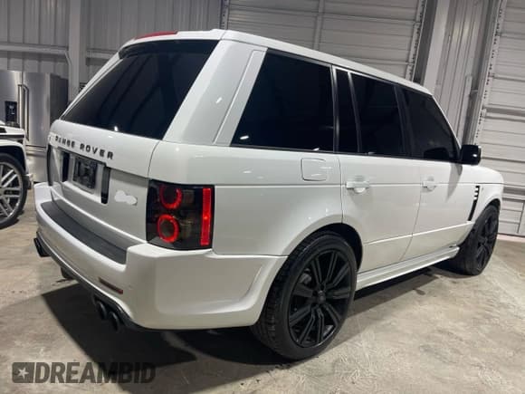 ✅ 2011 Land Rover Range Rover SC • VIN: SALMF1E46BA357805 • Лот: 71371475. Опубликован ранее на Copart с пробегом 120 381 миль. Бесплатный доступ к архиву аукционных продаж из США и подробный отчёт об истории автомобиля на DreamBid. Изображение 4.