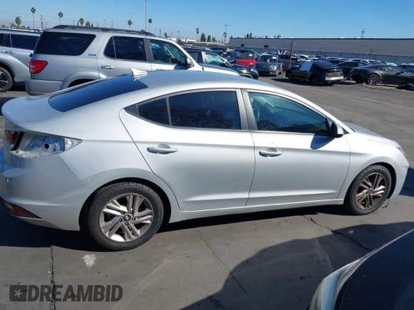 ✅ 2019 Hyundai Elantra SEL • VIN: 5NPD84LF2KH491422 • Lot: 43437715. Listed on IAAI with 83,027 mi. Free auction sales archive from the USA and detailed vehicle history report at DreamBid. Image 13.