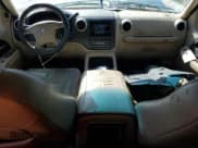 ✅ 2003 Ford Expedition Eddie Bauer • VIN: 1FMFU17LX3LB03459 • Лот: 86117535. Опубликован ранее на Copart с пробегом Не указан. Бесплатный доступ к архиву аукционных продаж из США и подробный отчёт об истории автомобиля на DreamBid. Изображение 8.