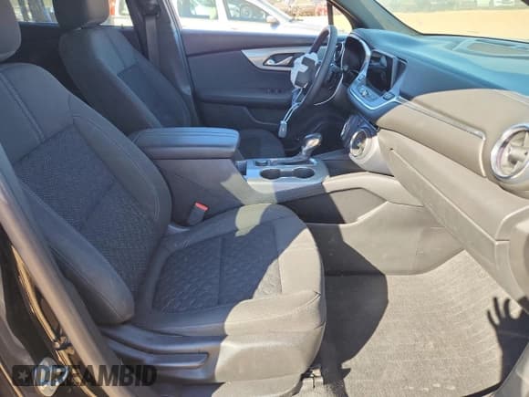 ✅ 2019 Chevrolet Blazer • VIN: 3GNKBGRS1KS670563 • Lot: 86254175. Listed on Copart with 85,693 mi. Free auction sales archive from the USA and detailed vehicle history report at DreamBid. Image 7.