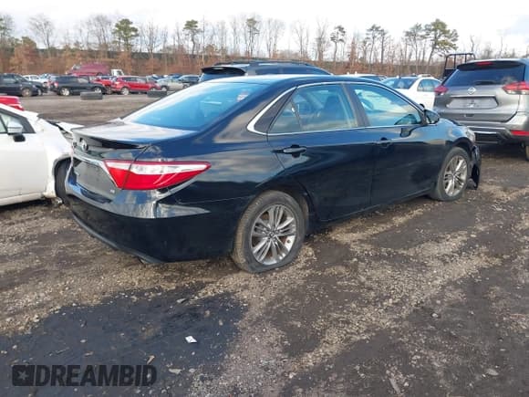 ✅ 2017 Toyota Camry SE • VIN: 4T1BF1FK2HU275813 • Lot: 43841953. Listed on IAAI with 106,279 mi. Free auction sales archive from the USA and detailed vehicle history report at DreamBid. Image 4.