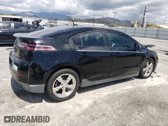 ✅ 2011 Chevrolet Volt • VIN: 1G1RC6E45BU100614 • Lot: 49386853. Wystawiony na Copart z przebiegiem Nie podano. Bezpłatny archiwum sprzedaży aukcyjnych z USA i szczegółowy raport historii pojazdu na DreamBid. Zdjęcie 3.