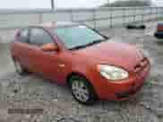 2007 Hyundai Accent GS z VIN KMHCM36C17U032099, wystawiony jako Copart lot #73319964 z przebiegiem 341 502 mil mil oraz Szkoda całkowita • Salvage title. Historia ofert i sprzedaży dostępna na DreamBid. Obrazek 4.