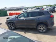 ✅ 2017 Jeep Cherokee Trailhawk • VIN: 1C4PJMBB3HW652024 • Lot: 42475576. Listed on IAAI with 112,288 mi. Free auction sales archive from the USA and detailed vehicle history report at DreamBid. Image 15.