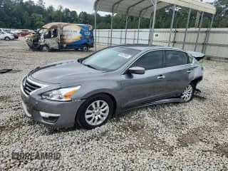2015 Nissan Altima S with VIN 1N4AL3AP7FC280666, listed as a Copart auction lot 84228985 with 143,211 mi miles and Non repairable. Bid and sale history available at DreamBid. Image 1.