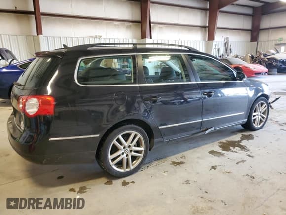 ✅ 2008 Volkswagen Passat Lux • VIN: WVWTK73C68E048252 • Lot: 88343805. Listed on Copart with 87,858 mi. Free auction sales archive from the USA and detailed vehicle history report at DreamBid. Image 3.
