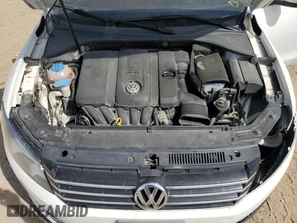 ✅ 2014 Volkswagen Passat S • VIN: 1VWAP7A37EC006897 • Lot: 53035155. Listed on Copart with 176,129 mi. Free auction sales archive from the USA and detailed vehicle history report at DreamBid. Image 11.