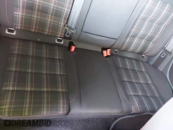 ✅ 2011 Volkswagen Golf GTI Autobahn • VIN: WVWFV7AJ3BW232877 • Lot: 43142041. Listed on IAAI with 131,469 mi. Free auction sales archive from the USA and detailed vehicle history report at DreamBid. Image 8.