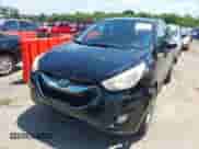 2010 Hyundai Tucson GLS with VIN KM8JUCACXAU067990, listed as a IAAI auction lot 42649941 with 171,324 mi miles and . Bid and sale history available at DreamBid. Image 6.