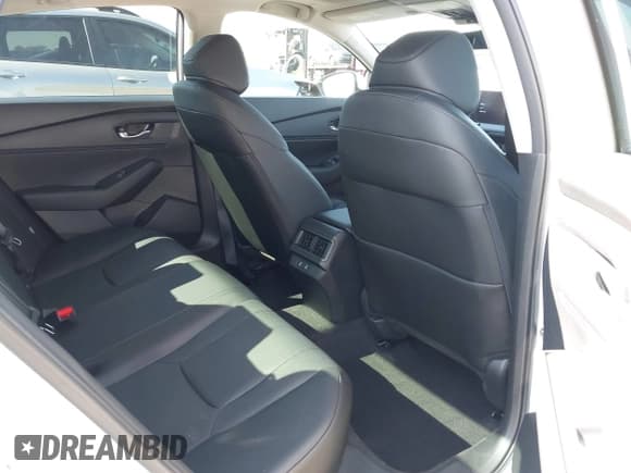 ✅ 2024 Honda Accord EX-L • VIN: 1HGCY2F66RA086419 • Lot: 41523693. Listed on IAAI with 893 mi. Free auction sales archive from the USA and detailed vehicle history report at DreamBid. Image 8.