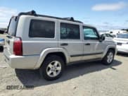 ✅ 2006 Jeep Commander • VIN: 1J8HG48N56C359625 • Lot: 60334415. Wystawiony na Copart z przebiegiem 162 035 mil. Bezpłatny archiwum sprzedaży aukcyjnych z USA i szczegółowy raport historii pojazdu na DreamBid. Zdjęcie 3.