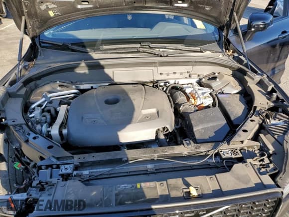 ✅ 2024 Volvo XC60 Plus Dark Theme • VIN: YV4H60DL2R1896845 • Lot: 46711415. Listed on Copart with 24,916 mi. Free auction sales archive from the USA and detailed vehicle history report at DreamBid. Image 13.