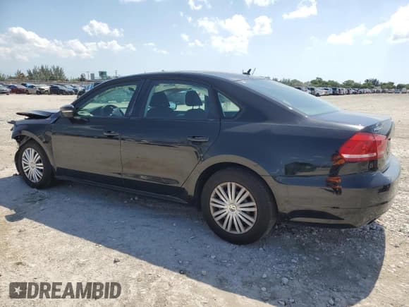 ✅ 2014 Volkswagen Passat S • VIN: 1VWAP7A31EC011318 • Lot: 56910655. Listed on Copart with 185,763 mi. Free auction sales archive from the USA and detailed vehicle history report at DreamBid. Image 2.