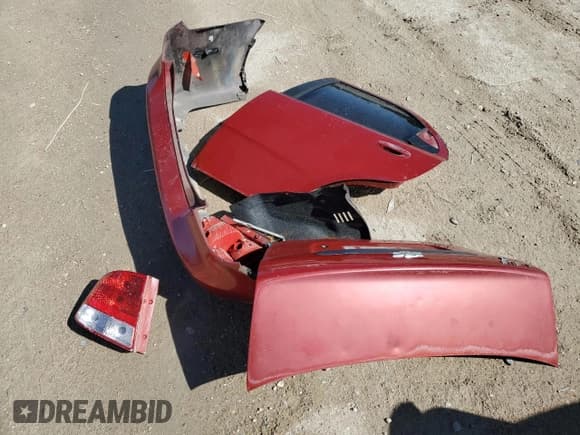 ✅ 2006 Chevrolet Aveo LS • VIN: KL1TD56686B557401 • Lot: 46954465. Wystawiony na Copart z przebiegiem 179 825 mil. Bezpłatny archiwum sprzedaży aukcyjnych z USA i szczegółowy raport historii pojazdu na DreamBid. Zdjęcie 14.