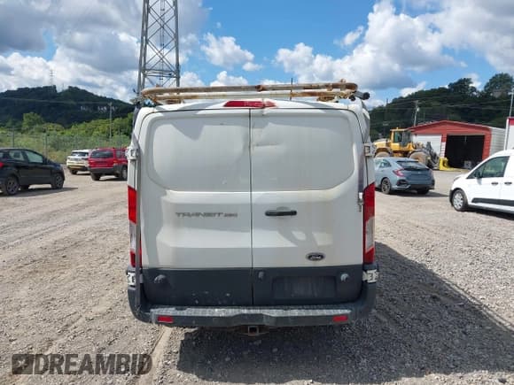 ✅ 2016 Ford Transit Cargo • VIN: 1FTYR2YM6GKB47109 • Лот: 43091113. Опубликован ранее на IAAI с пробегом 109 233 миль. Бесплатный доступ к архиву аукционных продаж из США и подробный отчёт об истории автомобиля на DreamBid. Изображение 16.
