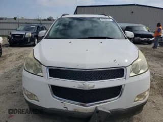 ✅ 2010 Chevrolet Traverse 1LT • VIN: 1GNLVFED9AS122592 • Lot: 67750164. Wystawiony na Copart z przebiegiem 143 682 mil. Bezpłatny archiwum sprzedaży aukcyjnych z USA i szczegółowy raport historii pojazdu na DreamBid. Zdjęcie 5.