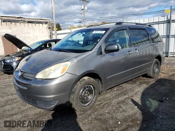 2005 Toyota Sienna LE с VIN 5TDZA23C75S312486, выставлен на аукционе Copart как лот 90917255 с пробегом 235 882 миль миль и Списание • Salvage title. История ставок и продаж доступна на DreamBid. Изображение 1.
