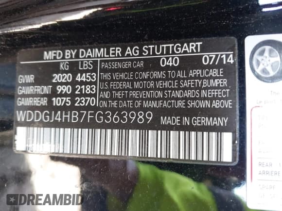 ✅ 2015 Mercedes-Benz C 250 • VIN: WDDGJ4HB7FG363989 • Lot: 42536860. Wystawiony na IAAI z przebiegiem 128 798 mil. Bezpłatny archiwum sprzedaży aukcyjnych z USA i szczegółowy raport historii pojazdu na DreamBid. Zdjęcie 9.