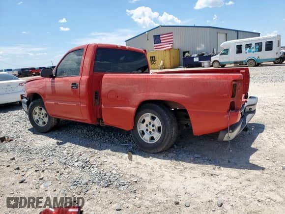 2006 Chevrolet Silverado 1500 Work Truck z VIN 1GCEC14X26Z258437, wystawiony jako Copart lot #65713665 z przebiegiem 200 371 mil mil oraz Szkoda całkowita • Salvage title. Historia ofert i sprzedaży dostępna na DreamBid. Obrazek 2.