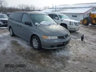 ✅ 2000 Honda Odyssey LX • VIN: 2HKRL1858YH626642 • Lot: 43845544. Listed on IAAI with 216,364 mi. Free auction sales archive from the USA and detailed vehicle history report at DreamBid. Image 1.