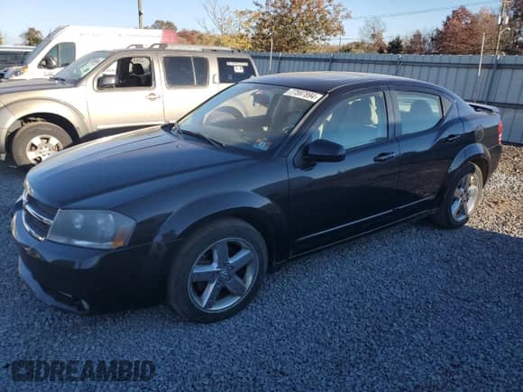 2008 Dodge Avenger R/T z VIN 1B3LC76M18N569351, wystawiony jako Copart lot #77597894 z przebiegiem 110 951 mil mil oraz Czysty tytuł • Clean title. Historia ofert i sprzedaży dostępna na DreamBid. Obrazek 1.