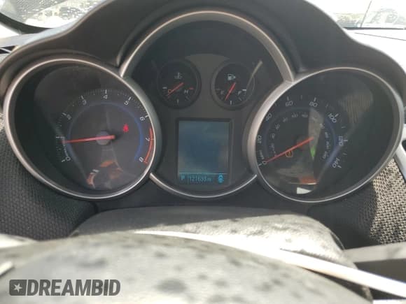 ✅ 2014 Chevrolet Cruze 1LT • VIN: 1G1PC5SB0E7120020 • Lot: 80328715. Wystawiony na Copart z przebiegiem 121 638 mil. Bezpłatny archiwum sprzedaży aukcyjnych z USA i szczegółowy raport historii pojazdu na DreamBid. Zdjęcie 9.