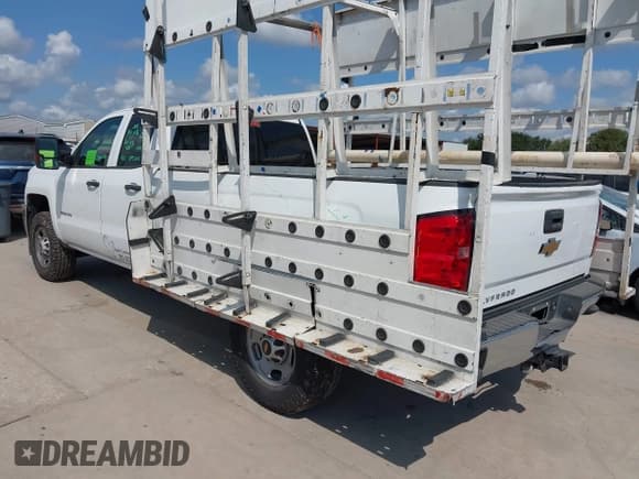 ✅ 2016 Chevrolet Silverado 2500HD Work Truck • VIN: 1GC2CUEG6GZ321432 • Lot: 42923797. Wystawiony na IAAI z przebiegiem 119 213 mil. Bezpłatny archiwum sprzedaży aukcyjnych z USA i szczegółowy raport historii pojazdu na DreamBid. Zdjęcie 3.