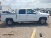 ✅ 2006 GMC Sierra Denali • VIN: 2GTEK63N061276475 • Lot: 42049830. Wystawiony na IAAI z przebiegiem 154 261 mil. Bezpłatny archiwum sprzedaży aukcyjnych z USA i szczegółowy raport historii pojazdu na DreamBid. Zdjęcie 13.